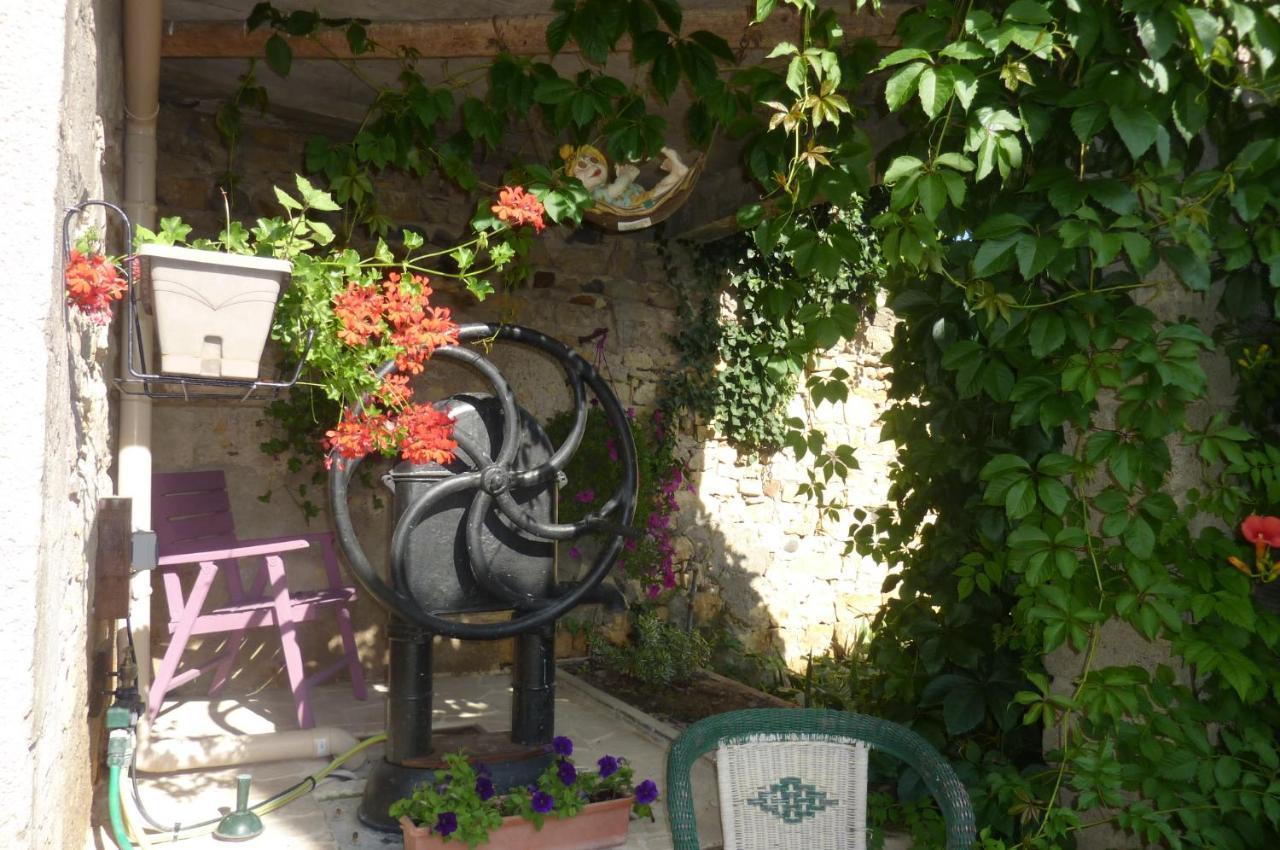 La Maison De Roussi Nonette ภายนอก รูปภาพ
